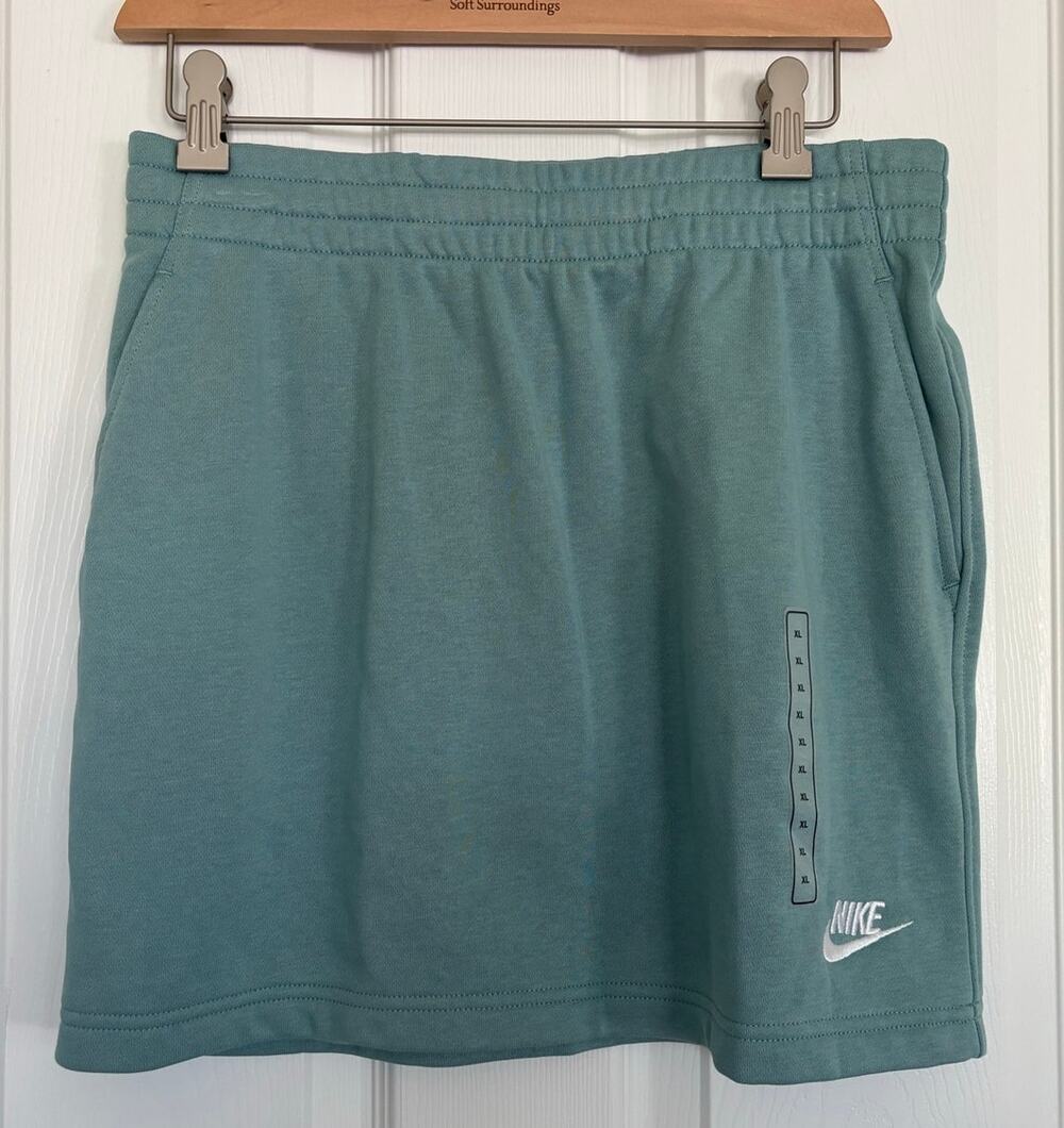 NWT Nike Standard Fit Teal Skirt Girls XL Club Fleece Mid-Rise Skirt